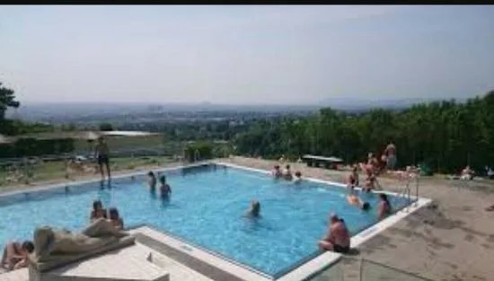 Krapfenwaldlbad Swimming Pool