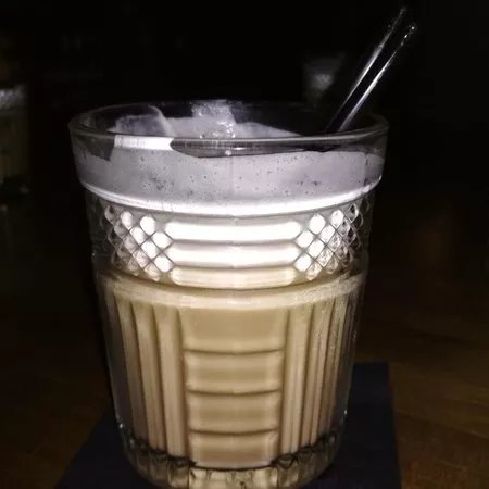 Veloria 90s Bar