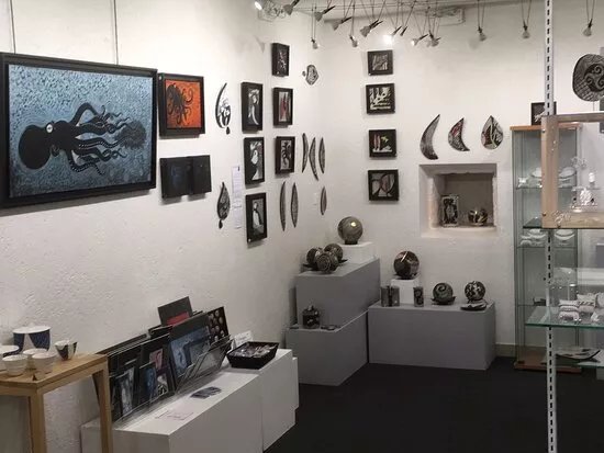 Galerie Gwenaelle Dussillos & Cie