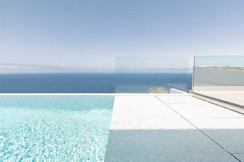 NEW LUXURY VILLA WITH CLIMATIZED SWIMMING POOL OVER THE CLIFF, AMAZING SUNSETS