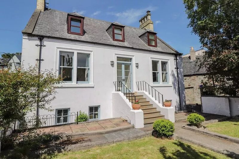 MARY ANN VILLA, family friendly, with a garden in Inverness