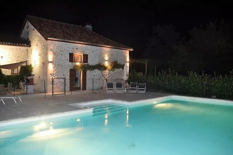 Cottages near Brantôme, Riberac, Angouleme, Perigueux, Bergerac.