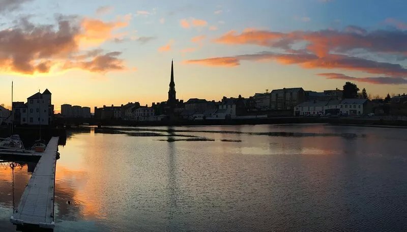 Riverside views in Ayr. (sleeps 4)
