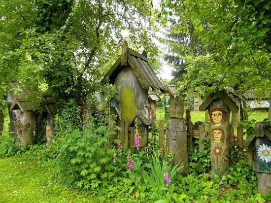Home of Artist - Jozef Chelmowski