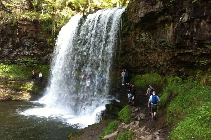 "266" 4 STAR!  HOT-TUB, LOG-FIRE, BQ, PLAYGROUND, BIKE LOCKUP, Nr Zip World