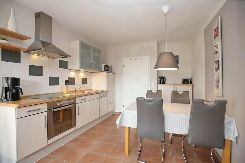 Die Ferienwohnung Malaga 01 ist Eine 3-zimmer-wohnung für bis zu 4 Personen