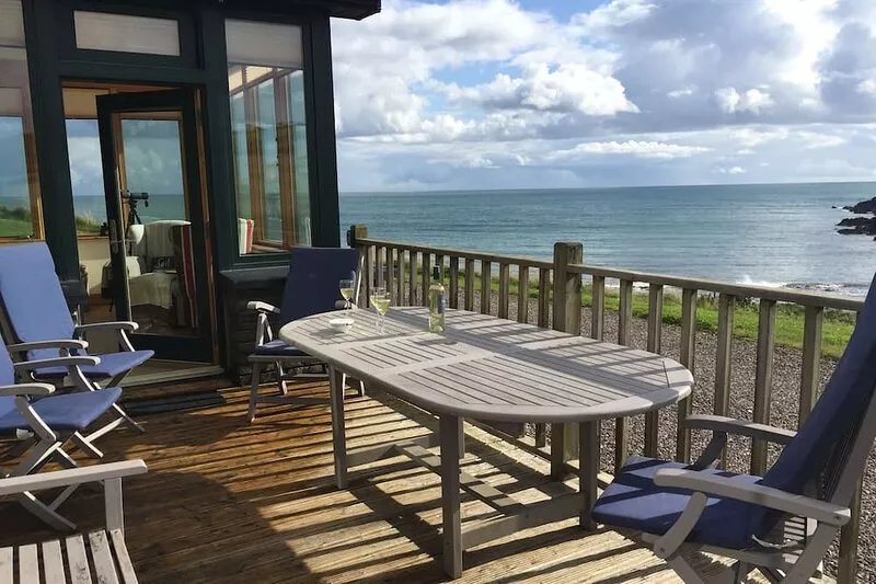 Luxury Holiday Cottage by a secluded beach near Ballycotton