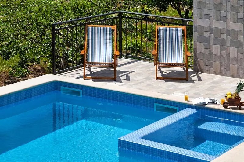 * NEW * Charming stone house Duje with heated pool and jaccuzi