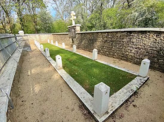 Memorial Des Descends-10 Juillet 1944