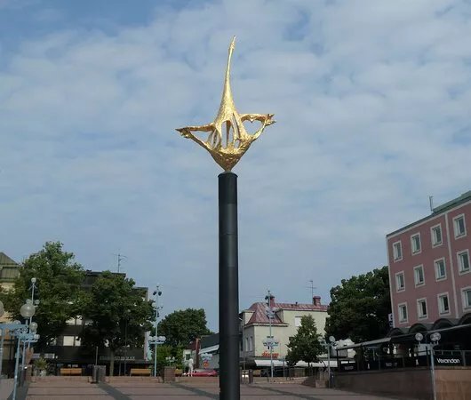 Statyn ''Fantasifagel''