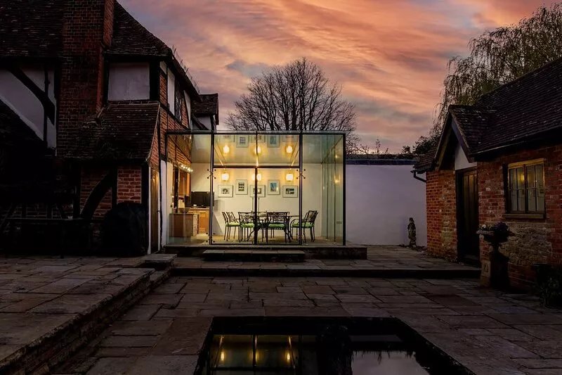 Great Tangley Manor 11th C Manor with indoor heated pool, London less than 1 hr