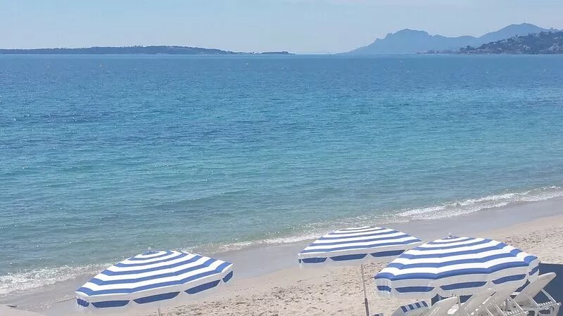 Beautiful Apartment 4 rooms Pool Garage Wifi 300 m Sea Juan les Pins