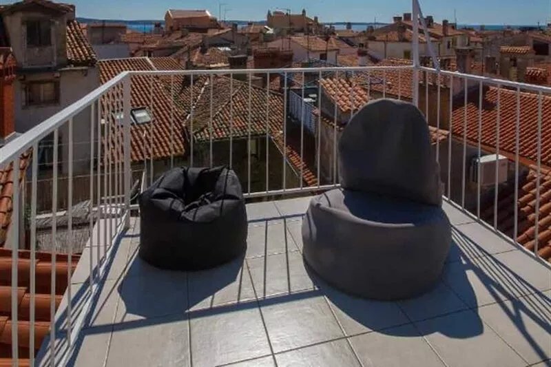 Three Bedroom Apartment with Terrace Little Tower Piran