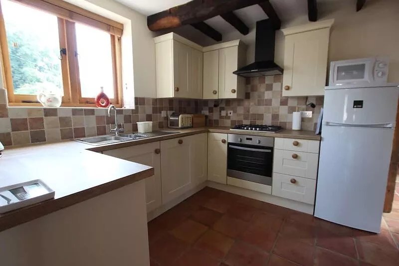 The Stable - Beautifully Converted Cottage in Rural Setting Near Tenterden