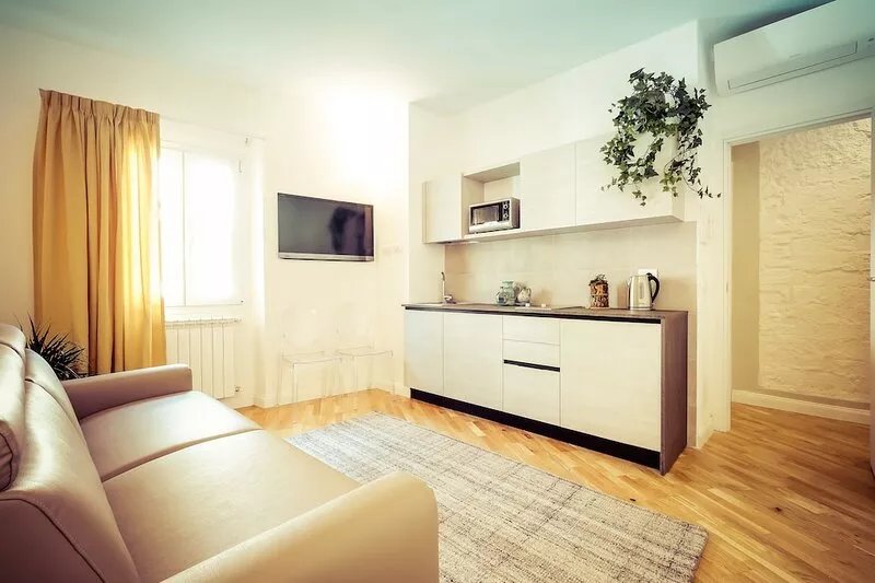 BRAND NEW Flat in Santa Maria Novella