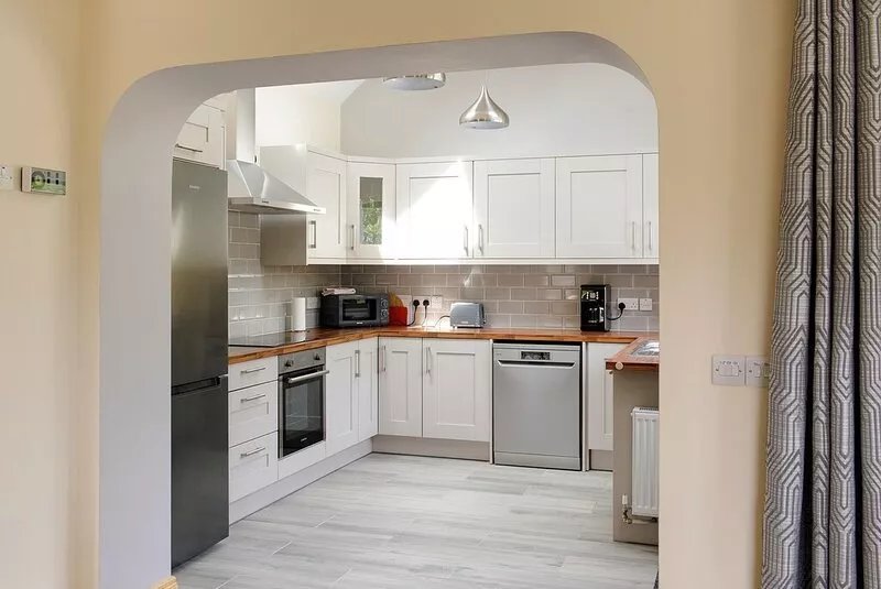 Mins walk from the beach. Great Location