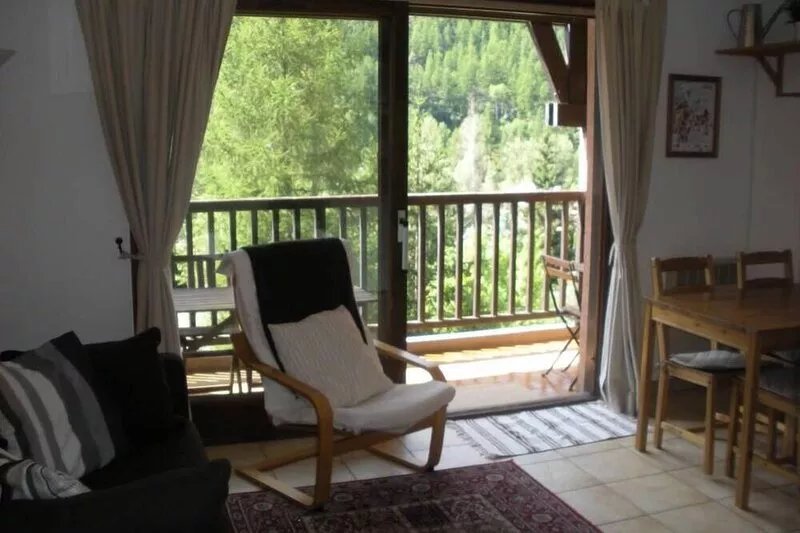2 Bedroom/2 Bath Duplex style Apt, comfortably furnished, south facing