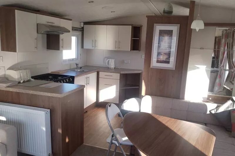 SP146 - 8 Berth Caravan - with veranda