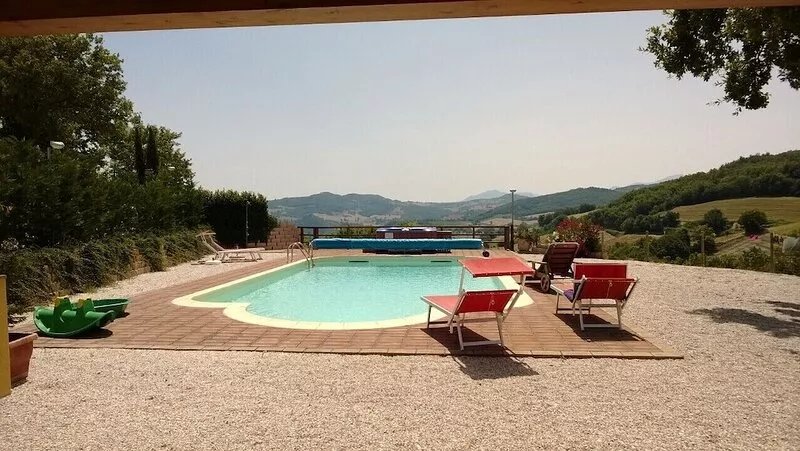 Cozy apartment in a country house with private pool and jacuzzi