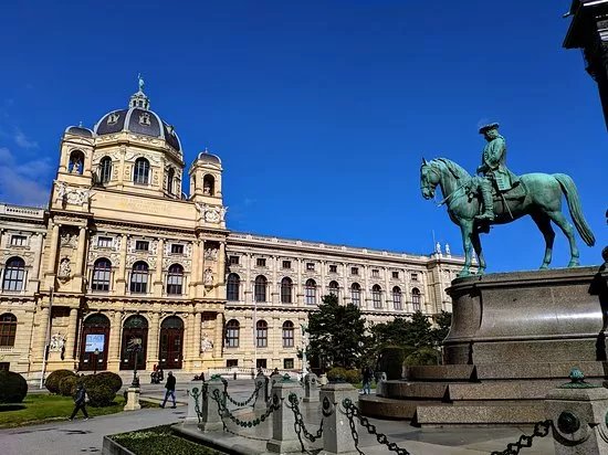 Maria Theresien Square