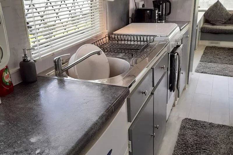 2 Bedroomed Caravan for holiday let dog friendly