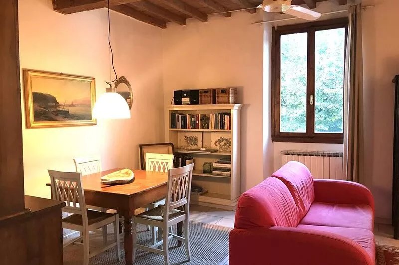 Riverfront Florence Appartment Great quality/price Easy Parking out of  ZTL