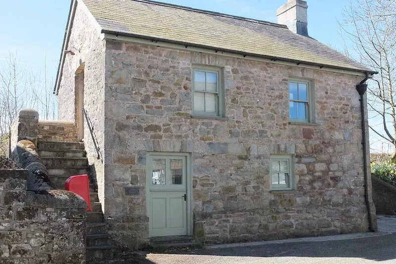 In a rural setting in Carmarthenshire, The Vestry is a holiday cottage for two