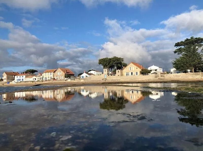 NOIRMOUTIER - OLD - CHARMING VILLA IN FLOWER GARDEN - PROMOTION