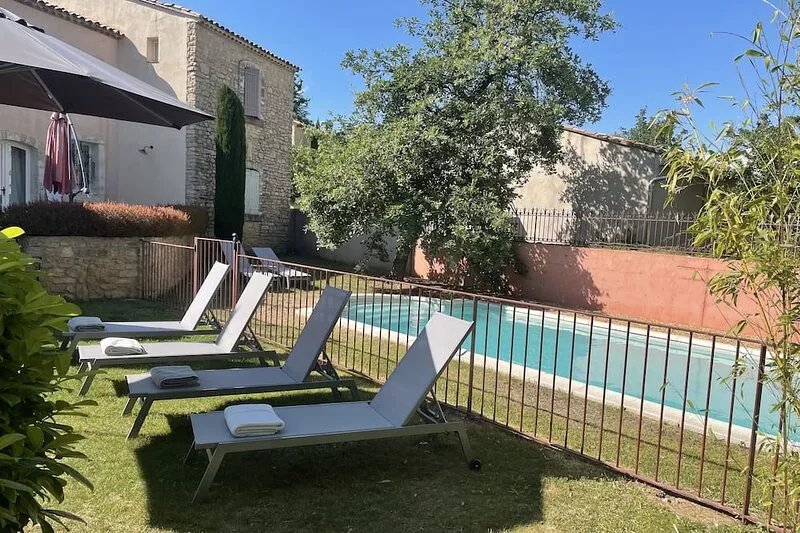 Beautiful village house in Goult