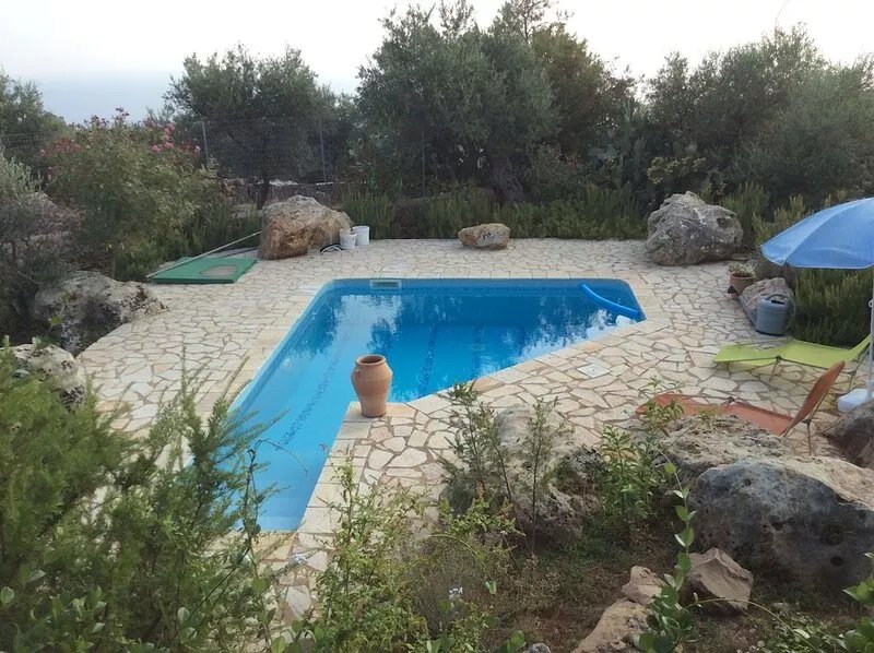 Mikros Pyrgos: All-season Getaway, Private Pool, Fabulous Sea &  Mountain Views