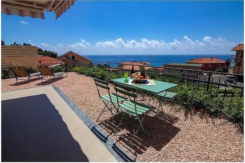 Fully equipped apartment with Seaview | Ap04