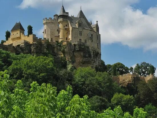 Chateau de Montfort
