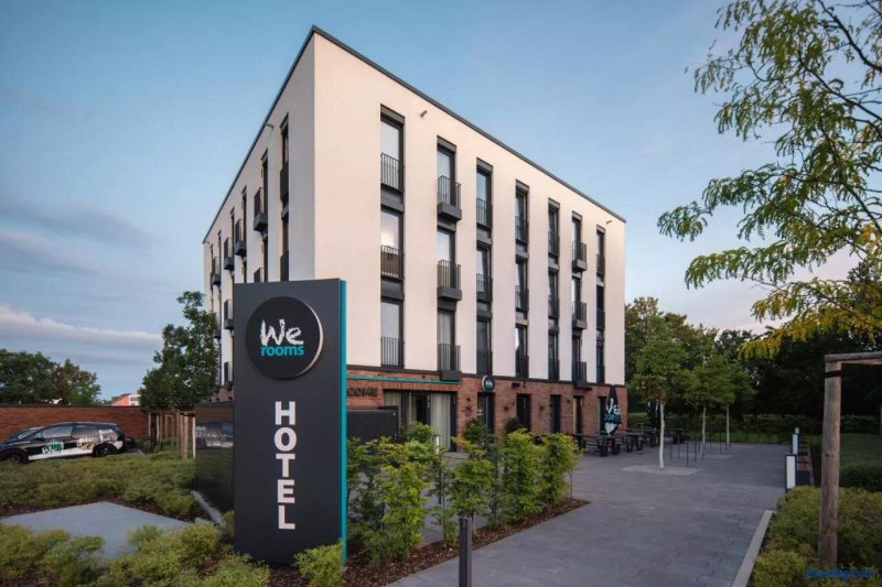 WE Rooms Hotel