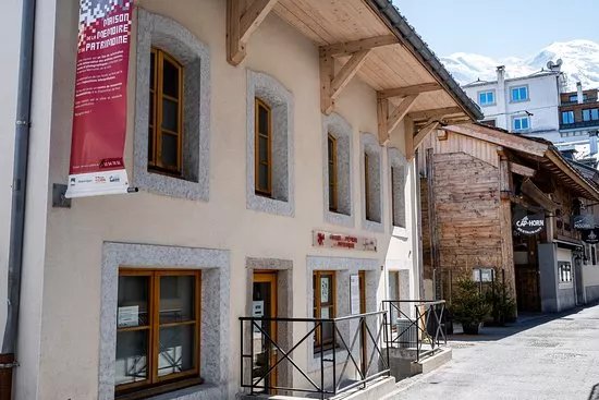 Maison De La Memoire Et Du Patrimoine Janny Couttet
