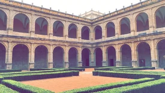 Antiguo Monasterio De San Miguel De Los Reyes