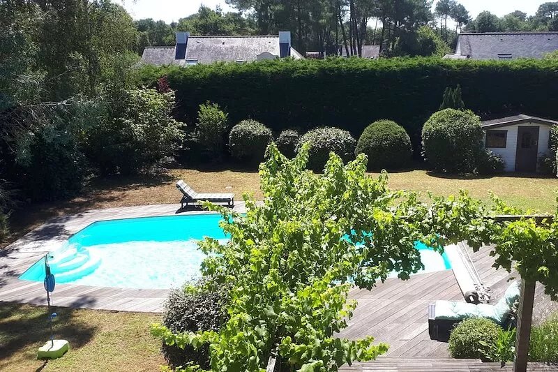 Pleasant holiday home in Vannes with swimming pool.