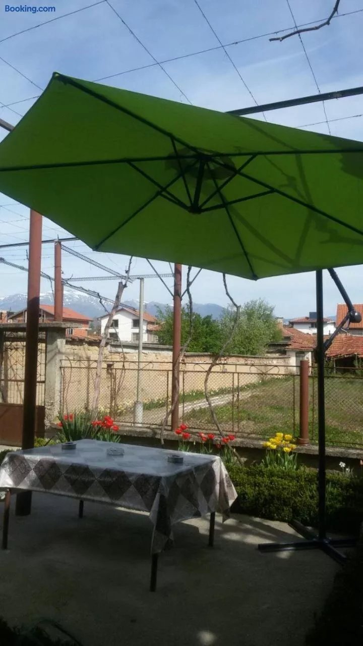 Kushta Za Gosti Velina