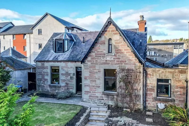 Fontain House - 4 bedroom home in the town centre of Blairgowrie