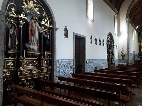 Igreja De Sao Pedro De Bairro