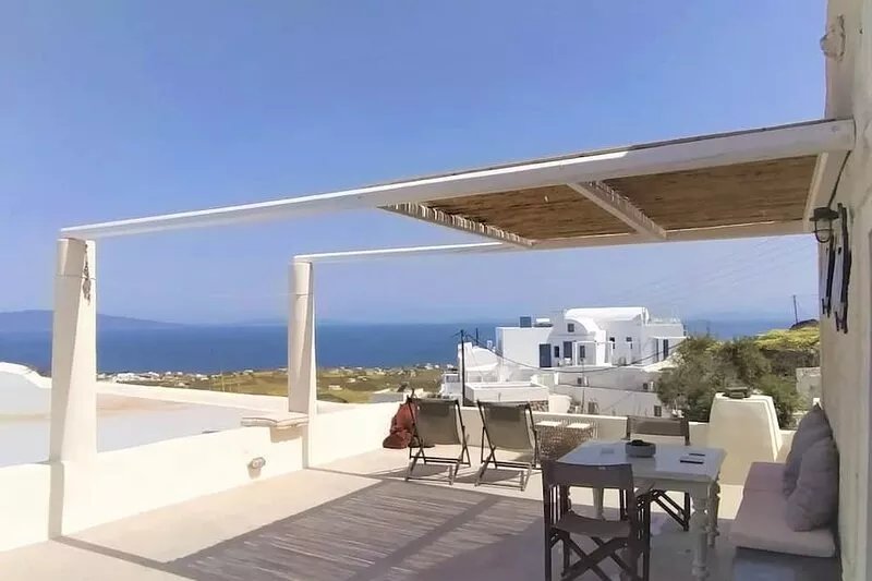Winery  House and 2 guest houses. Old winery converted into a stylish villa