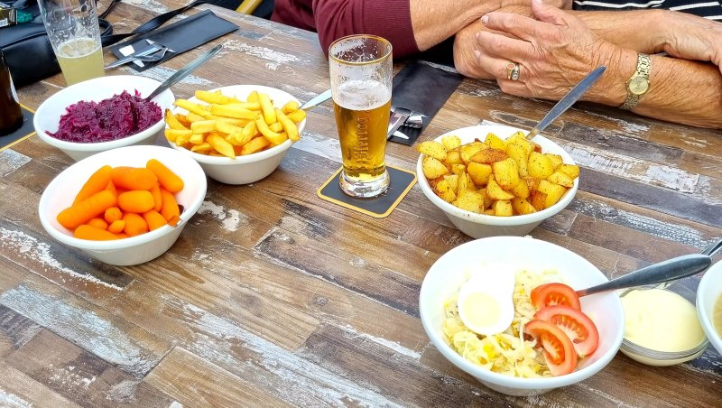 Cafe Restaurant Overwijk