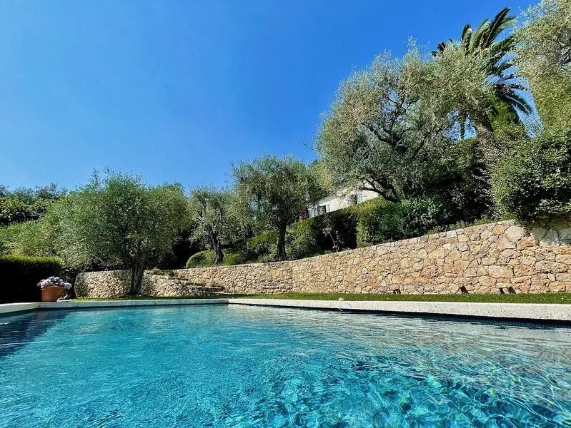 True Haven of Peace on the French Riviera 12+
