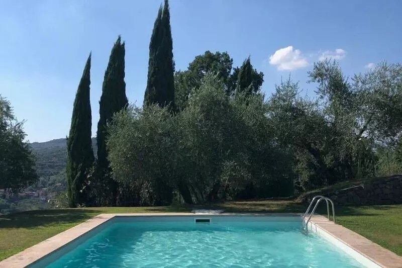 Stunning Farmhouse in Florentine hills Sleeps 8