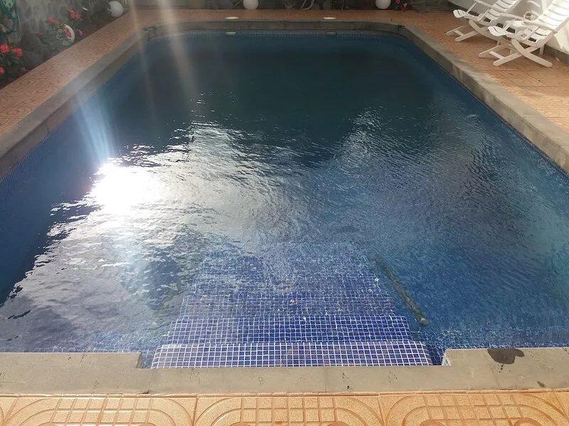 HOUSE IN HONDA BEACH, PRIVATE POOL, TERRACE, WIFI, 400M FROM THE BEACH