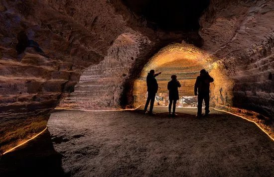 Caves of Hella