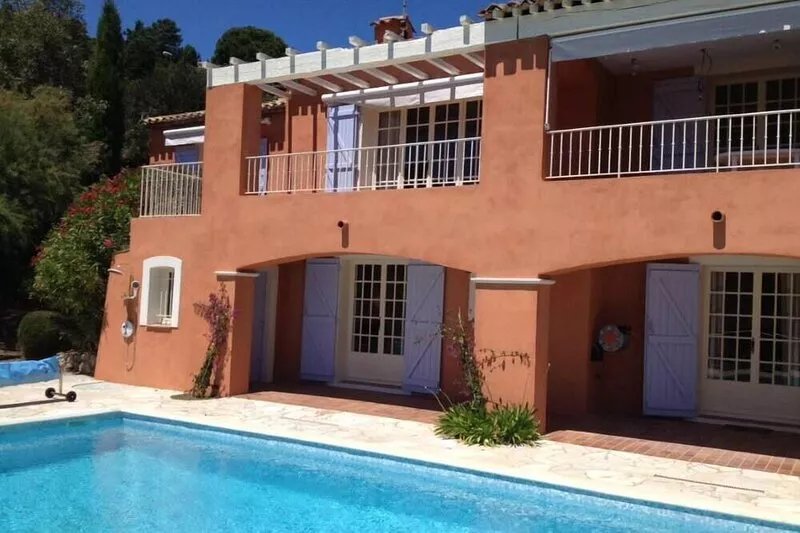 House / Villa - LES ISSAMBRES