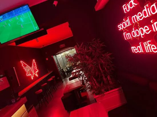 Finch Lounge
