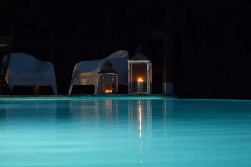 RELAX&PRIVACY IN 1700 FARMHOUSE(real private swimmingpool only for your use)