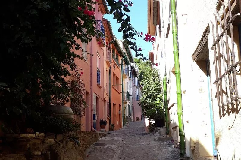 House located in a picturesque street in the historic center of Collioure