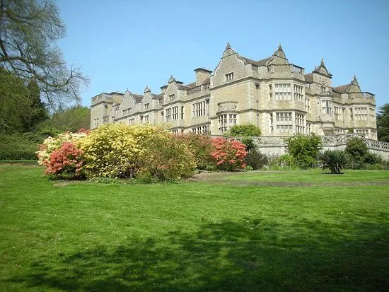 Stokesay Court